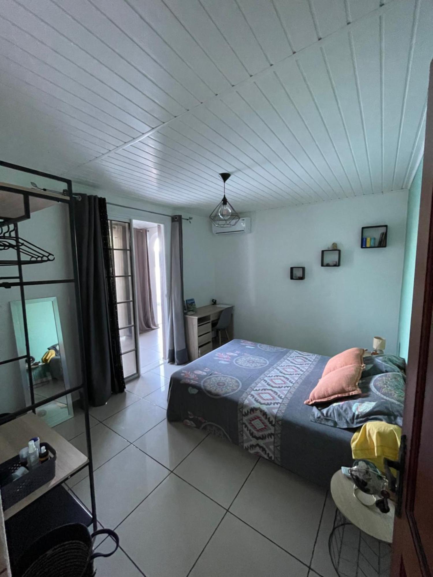 Escapade Dans L'Est Chambre Confort Avec Piscine Bras-Panon Exteriör bild